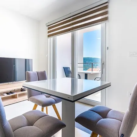 Island Getaway Apartament *