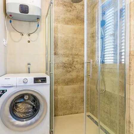 Island Getaway Apartment